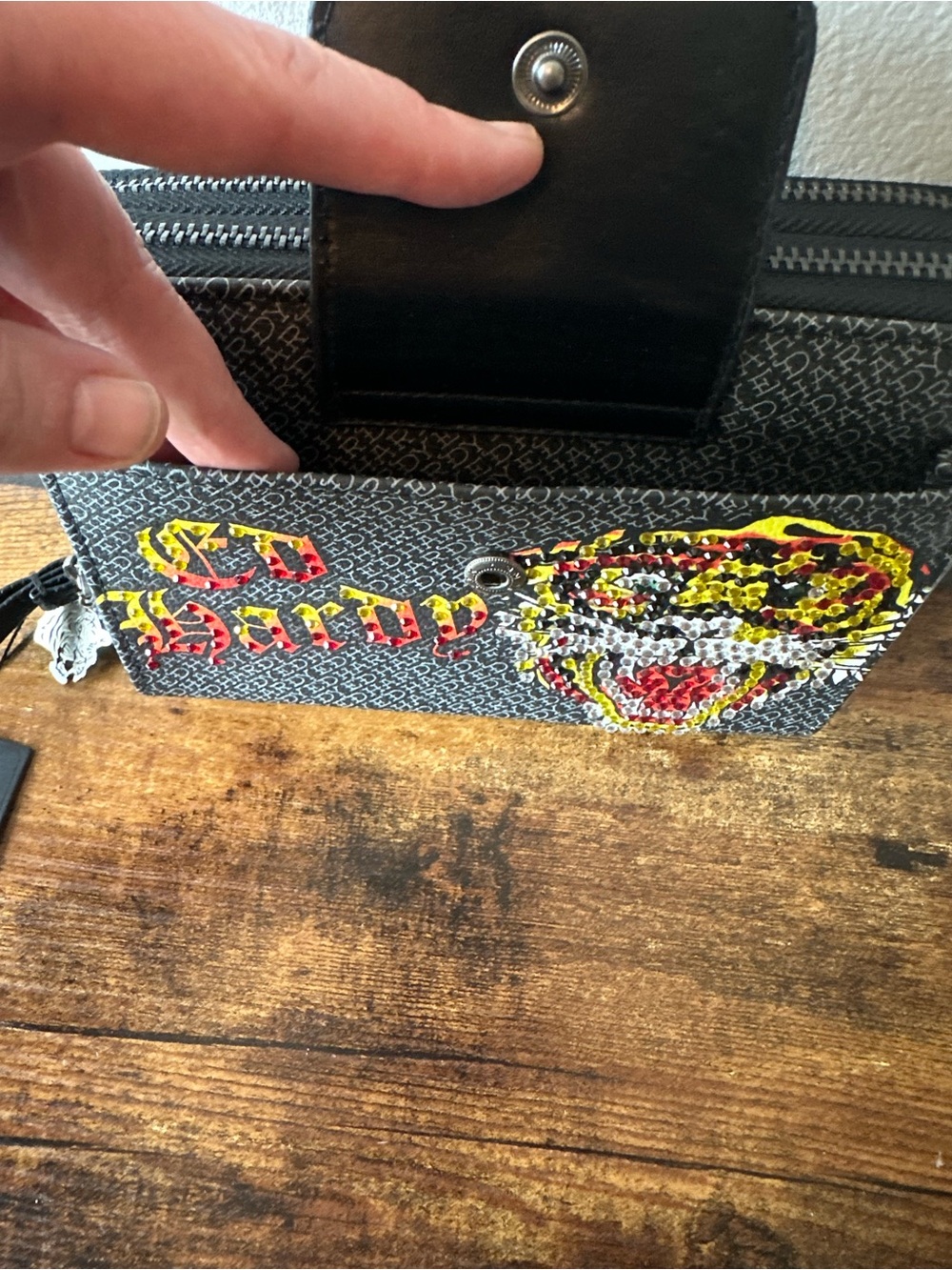 Ed Hardy Black Wristlet Wallet with Rhinestone Tiger Three Compartment NWT - Picture 5 of 9